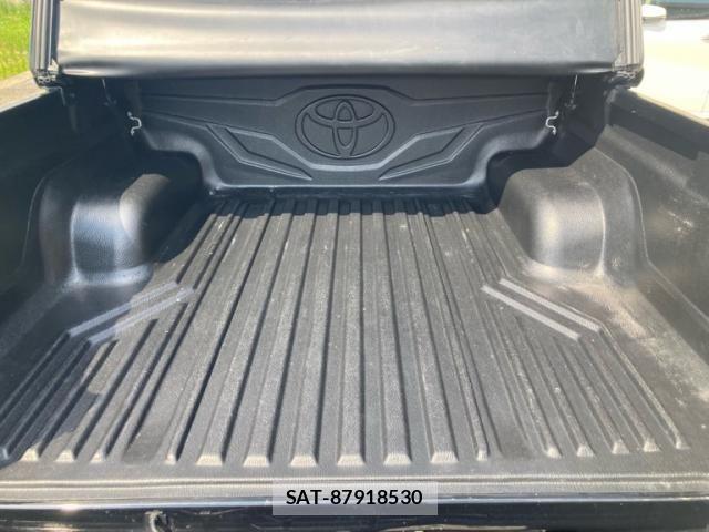 Toyota HILUX TRUCK 2022-06 7500888-12