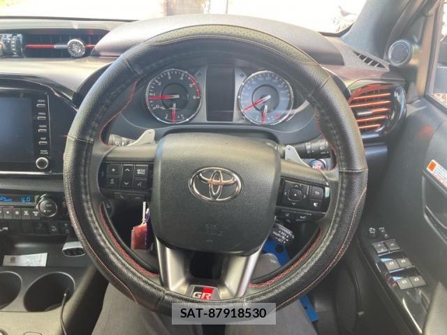 Toyota HILUX TRUCK 2022-06 7500888-13