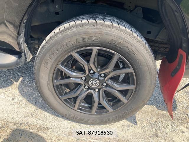 Toyota HILUX TRUCK 2022-06 7500888-8