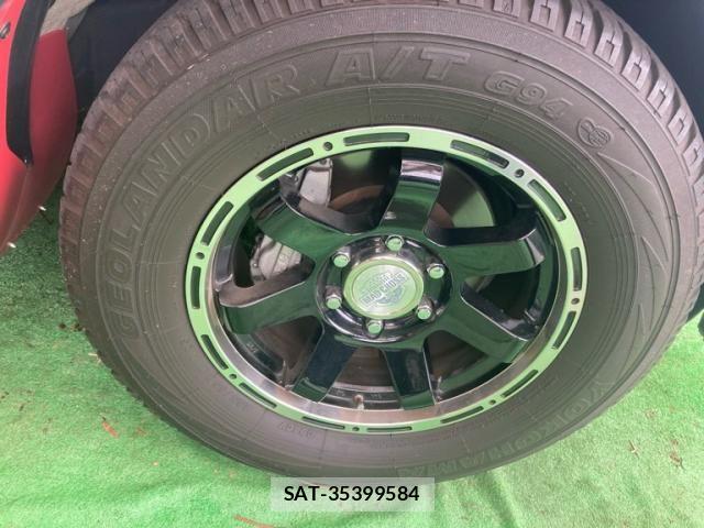 Toyota HILUX TRUCK 2018-12 7562227-1
