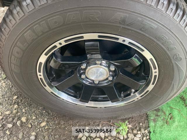 Toyota HILUX TRUCK 2018-12 7562227-2
