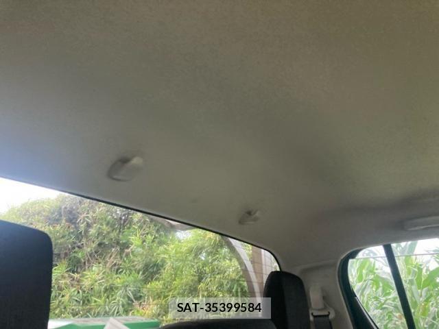 Toyota HILUX TRUCK 2018-12 7562227-8