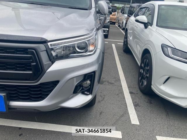 Toyota HILUX TRUCK 2020-01 7617009-5