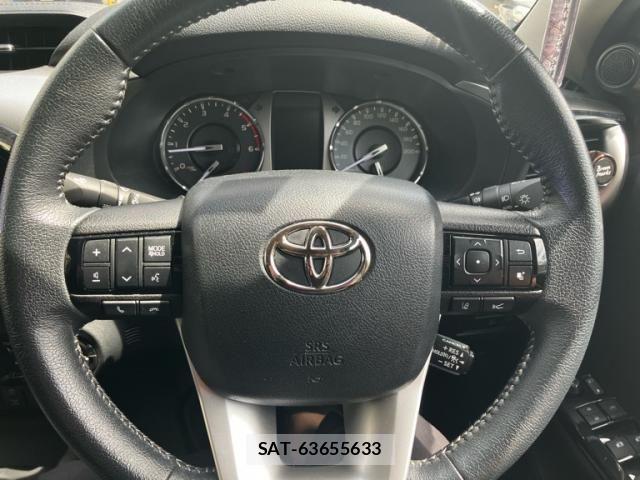Toyota HILUX TRUCK 2024-03 7617004-9