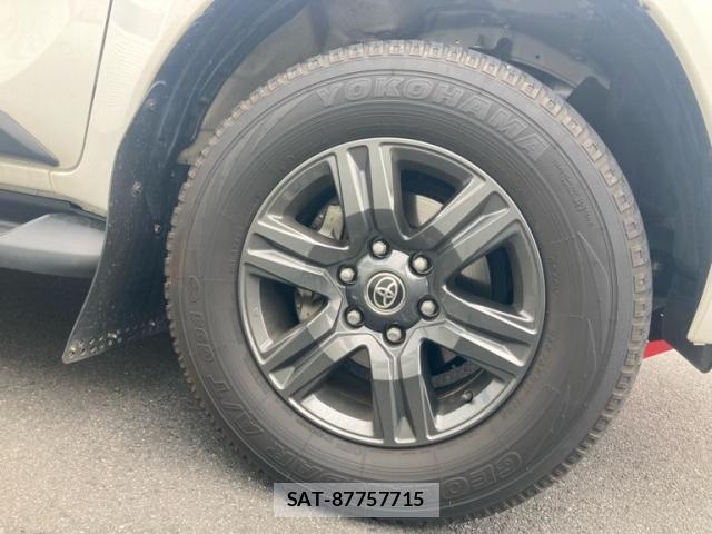Toyota HILUX TRUCK 2022-08 7617007-7