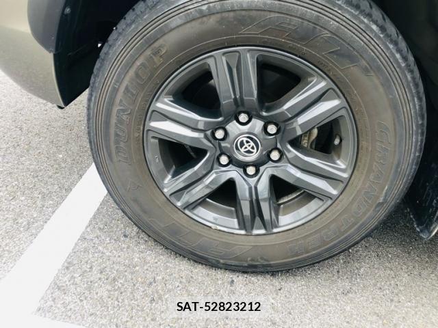 Toyota HILUX TRUCK 2022-08 7617008-5