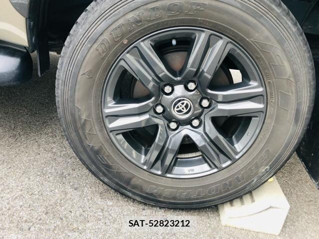 Toyota HILUX TRUCK 2022-08 7617008-6