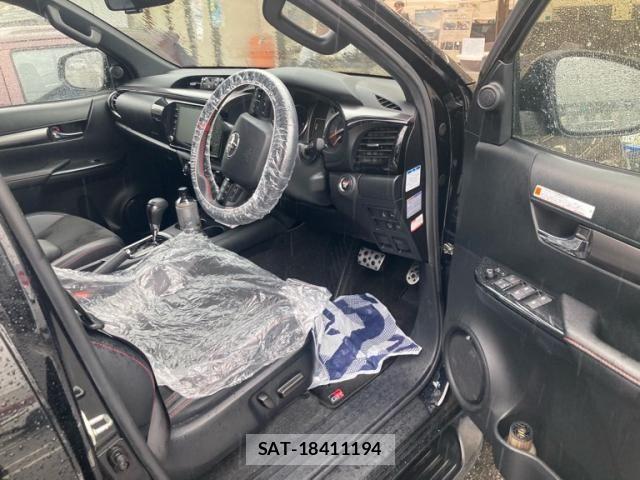 Toyota HILUX TRUCK 2023-03 7617006-9