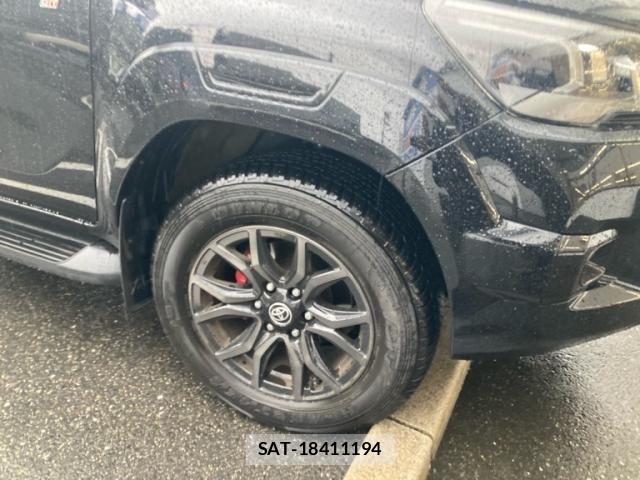 Toyota HILUX TRUCK 2023-03 7617006-2