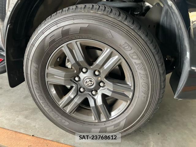 Toyota HILUX TRUCK 2022-10 7724079-5