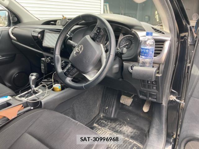 Toyota HILUX TRUCK 2021-02 7724083-13