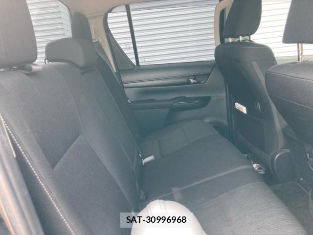 Toyota HILUX TRUCK 2021-02 7724083-15