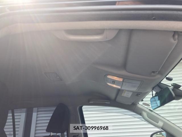 Toyota HILUX TRUCK 2021-02 7724083-17