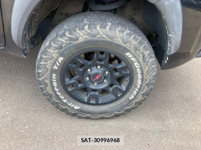 Toyota HILUX TRUCK 2021-02 7724083-5