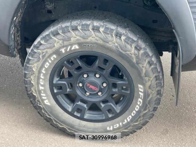 Toyota HILUX TRUCK 2021-02 7724083-7