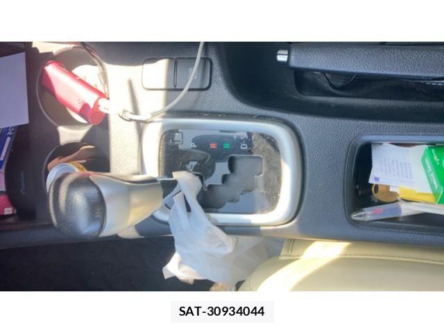 Toyota HILUX TRUCK 2021-04 7724084-9