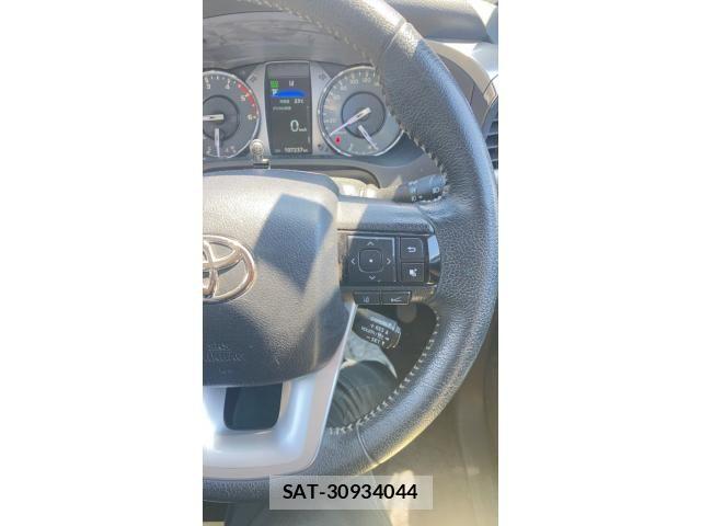 Toyota HILUX TRUCK 2021-04 7724084-12