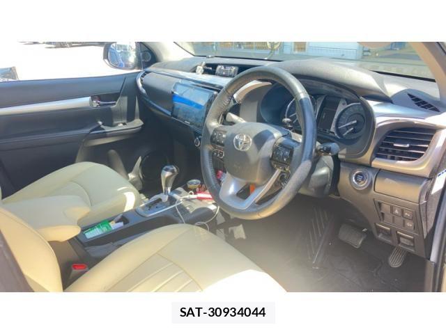 Toyota HILUX TRUCK 2021-04 7724084-14