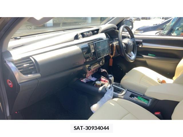 Toyota HILUX TRUCK 2021-04 7724084-24