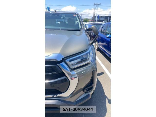 Toyota HILUX TRUCK 2021-04 7724084-27