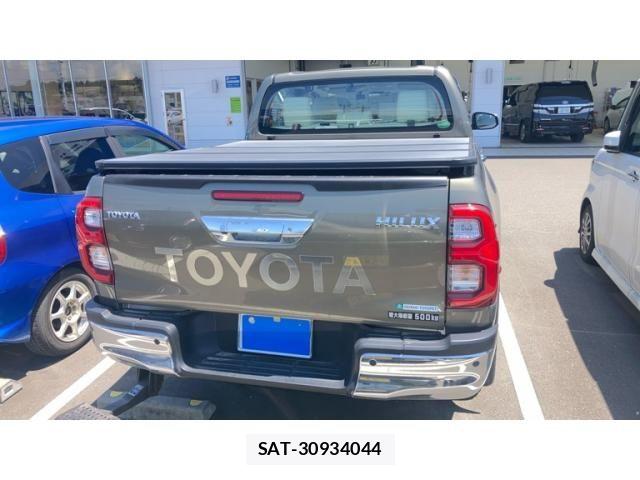 Toyota HILUX TRUCK 2021-04 7724084-4