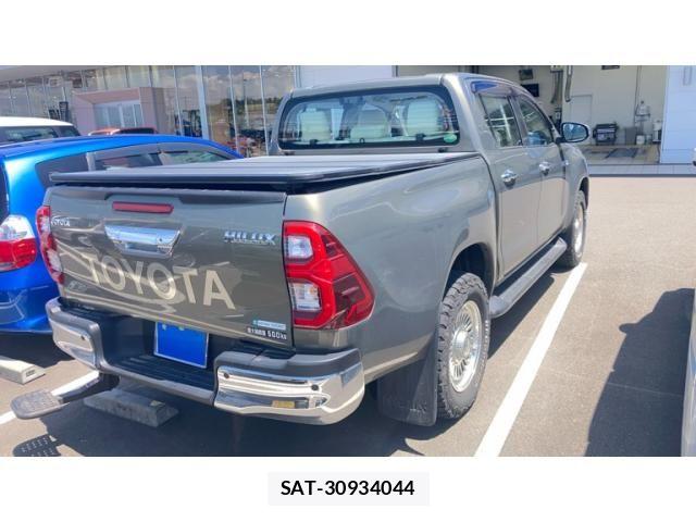 Toyota HILUX TRUCK 2021-04 7724084-5
