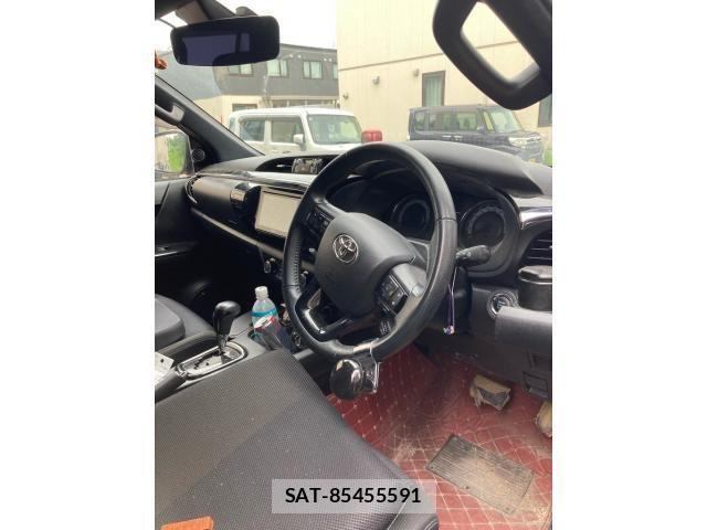 Toyota HILUX TRUCK 2019-08 7724085-9