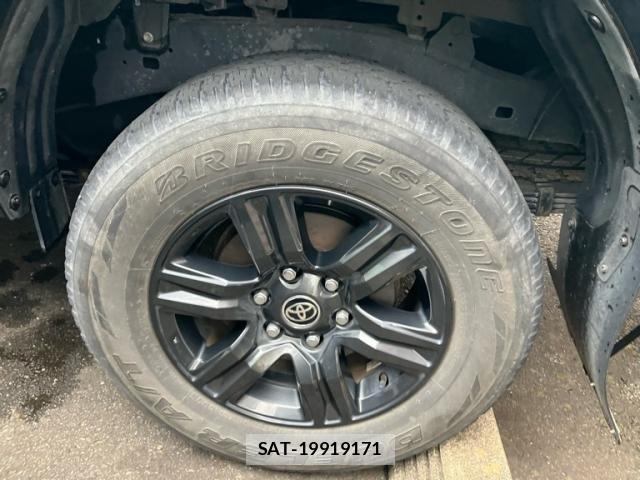 Toyota HILUX TRUCK 2020-09 7724080-8