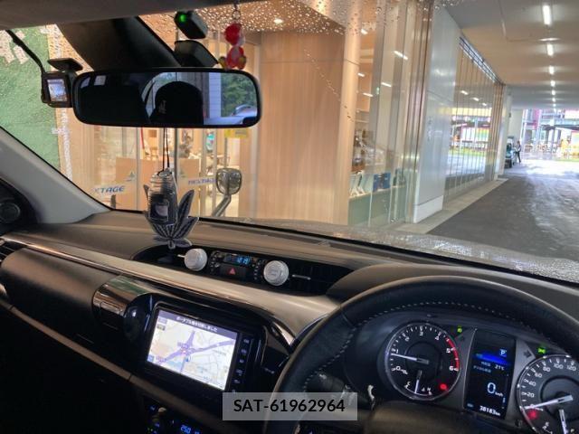 Toyota HILUX TRUCK 2023-03 7724070-18