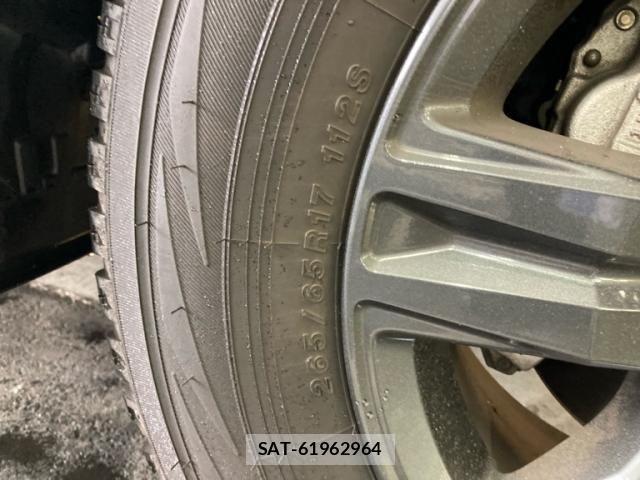 Toyota HILUX TRUCK 2023-03 7724070-3