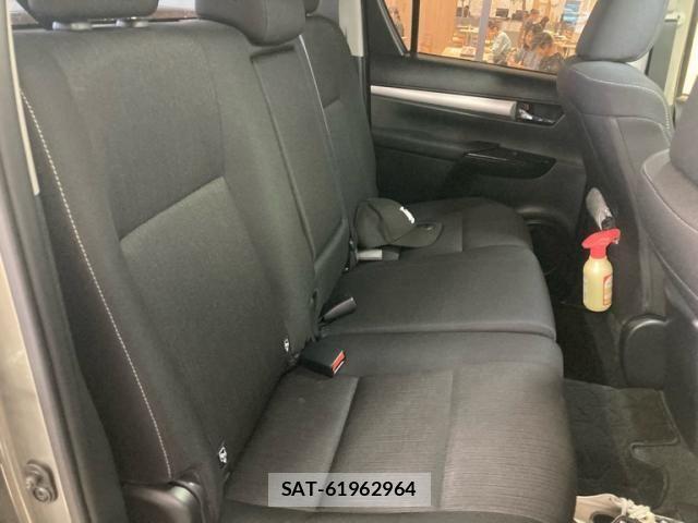 Toyota HILUX TRUCK 2023-03 7724070-7