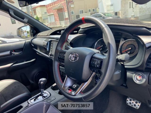 Toyota HILUX TRUCK 2023-08 7724067-11
