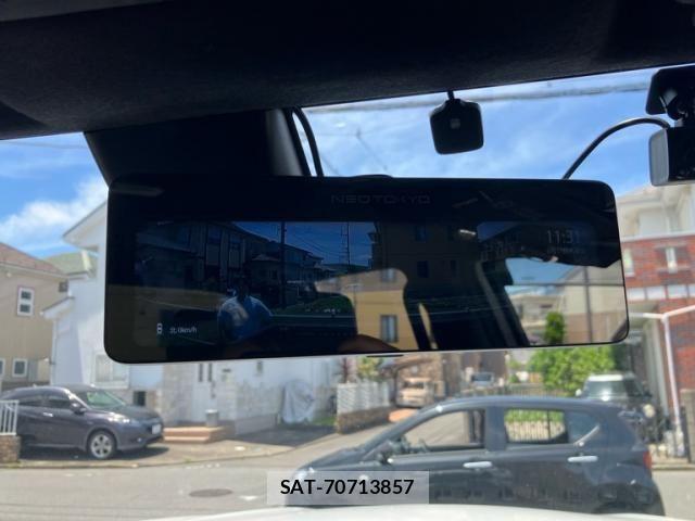 Toyota HILUX TRUCK 2023-08 7724067-17