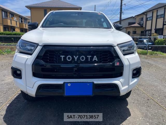 Toyota HILUX TRUCK 2023-08 7724067-1