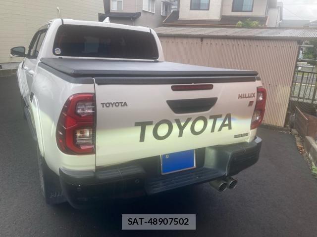 Toyota HILUX TRUCK 2022-09 7724068-3