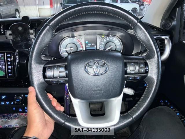 Toyota HILUX TRUCK 2021-03 7724078-14