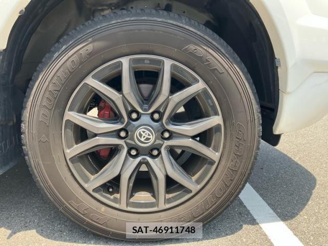 Toyota HILUX TRUCK 2022-04 7785559-9