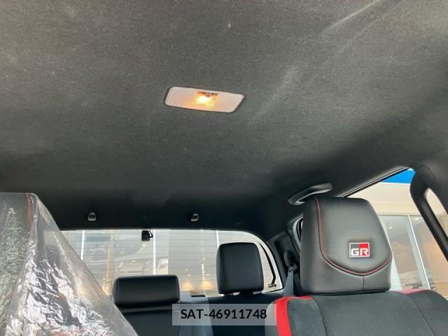 Toyota HILUX TRUCK 2022-04 7785559-25
