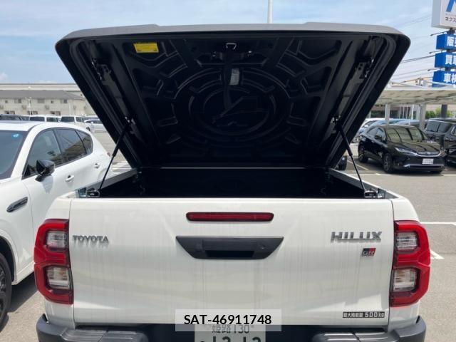 Toyota HILUX TRUCK 2022-04 7785559-6