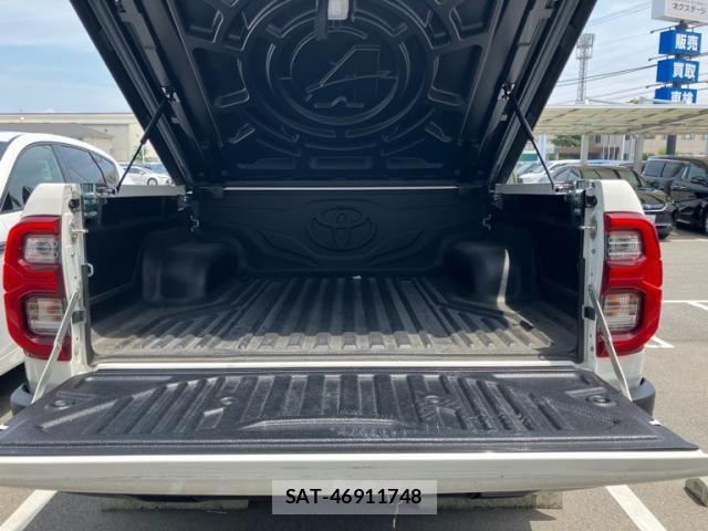 Toyota HILUX TRUCK 2022-04 7785559-8