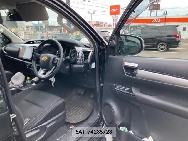 Toyota HILUX TRUCK 2022-10 7785556-11