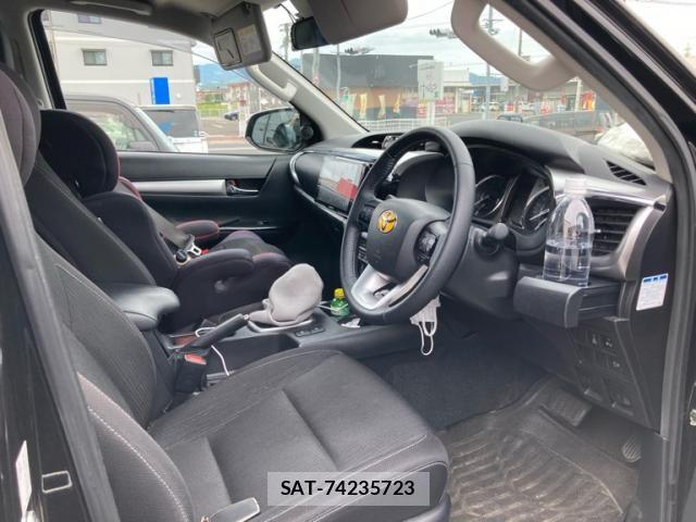 Toyota HILUX TRUCK 2022-10 7785556-12