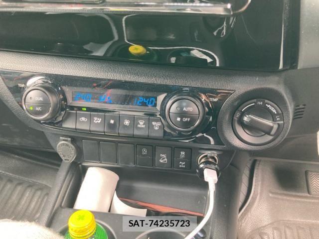 Toyota HILUX TRUCK 2022-10 7785556-17