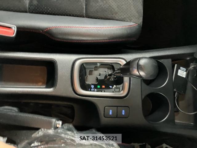Toyota HILUX TRUCK 2022-05 7785562-17