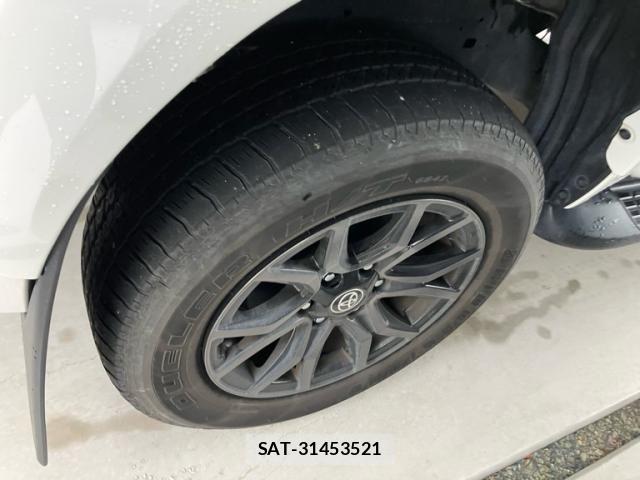 Toyota HILUX TRUCK 2022-05 7785562-5