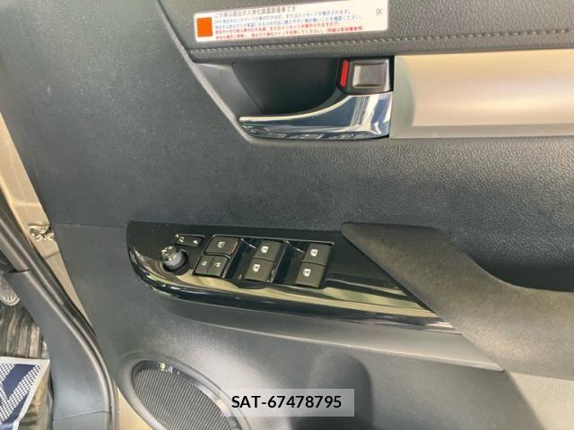 Toyota HILUX TRUCK 2022-10 7785557-11