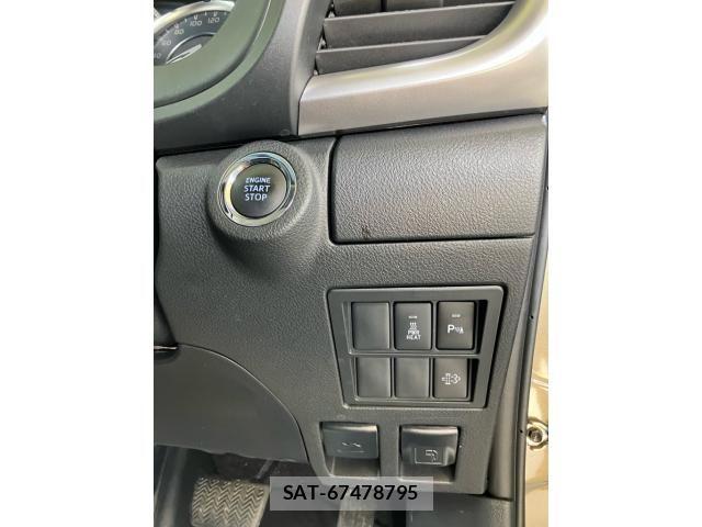 Toyota HILUX TRUCK 2022-10 7785557-12