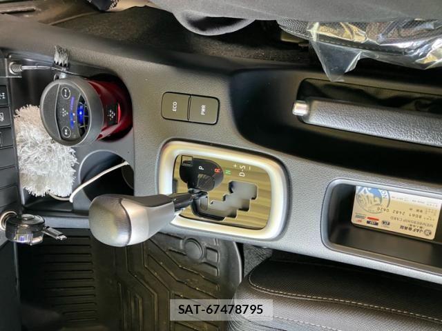 Toyota HILUX TRUCK 2022-10 7785557-17