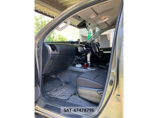 Toyota HILUX TRUCK 2022-10 7785557-22