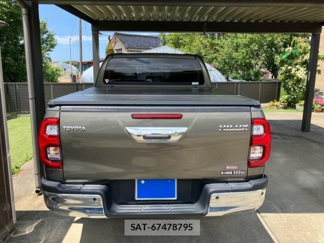 Toyota HILUX TRUCK 2022-10 7785557-3